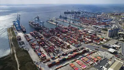 İhracatın yüzde 46,1'ini, ithalatın yüzde 59,4'ünü büyük şirketler yaptı