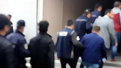 İstanbul merkezli 11 ilde terör operasyonları : 39 gözaltı