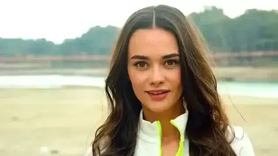 Hande Soral oğlunun ilk okul gününde duygusal anlar yaşadı