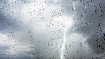 Meteoroloji'den sağanak yağış ve kuvvetli rüzgar uyarısı