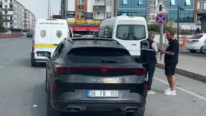 Anahtarı üzerinde unutulan aracı 4 çocuk çaldı