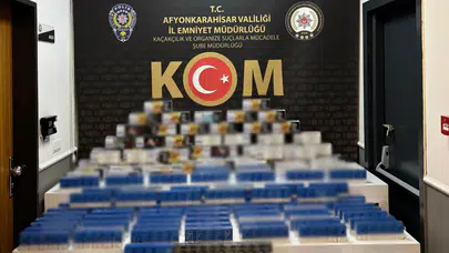 Afyonkarahisar’da kaçakçılık operasyonu : 12 bin 400 makaron ele geçirildi