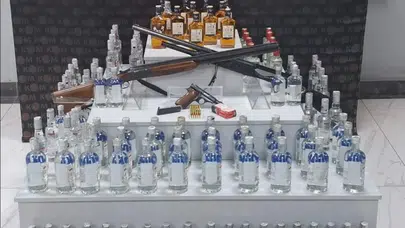 Uşak'ta kaçak alkol ve sigara operasyonu: 4 adrese baskın yapıldı