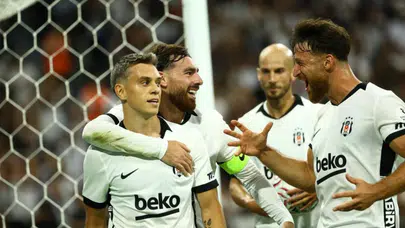 Beşiktaş, sahasında Erzurumspor FK'yı 3-0 mağlup etti