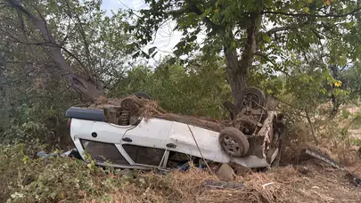 Bursa İnegöl'de otomobil şarampole yuvarlandı : 8 yaralı