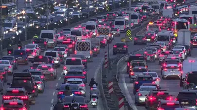 İstanbul trafik yoğunluğu yüzde 85'e ulaştı