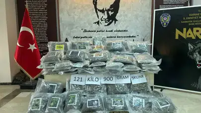 Hamzabeyli Sınır Kapısı'nda 121 kilo skunk ele geçirildi