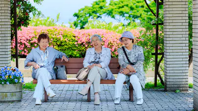 Japonya'da yaşlı nüfus rekor kırdı : Bir asrı devirenlerin sayısı 107 bini aştı