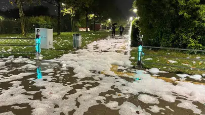 İzmit'te sahildeki köpükle ilgili açıklama: İlk analizlerde tehlikeli bulguya rastlanmadı