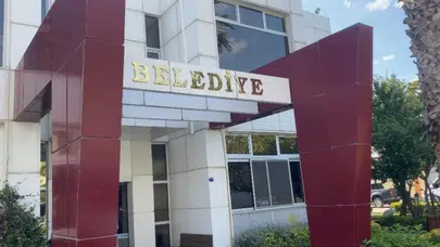 Seferihisar Belediyesi'ne şafak operasyonu : Rüşvet ve usulsüzlük iddiası