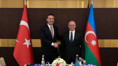 Bakan Bayraktar'dan Bakü'de kritik temas