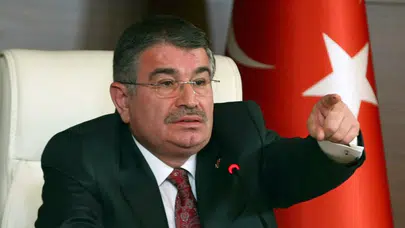 Eski İçişleri Bakanı İdris Naim Şahin hakkında karar verildi
