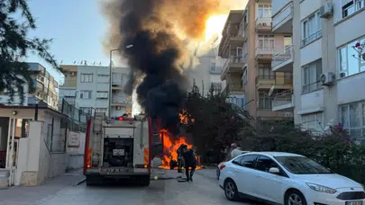 Antalya'da park halindeki lüks araç alev topuna döndü