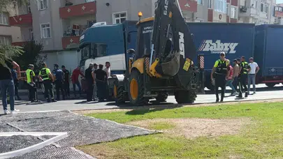 Tekirdağ'da yaya geçidinde tırın altında kalan kadın ağır yaralandı