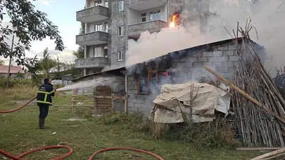Muş'ta müstakil evin odunluğunda çıkan yangın söndürüldü