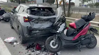 Tuzla TEM Otoyolu'nda kaza: Emniyet şeridindeki otomobile çarpan motosikletli polis yaralandı