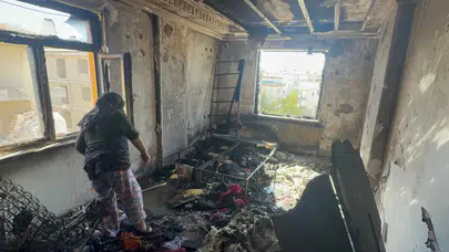Aksaray'da 2 yaşındaki çocuk çakmakla oynayıp evi yaktı