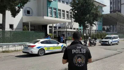 Osmaniye'de okul çevrelerinde güvenli eğitim mesaisi : Polis denetimlerine dron desteği!