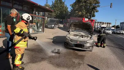 Belen'de seyir halindeki otomobilin motorunda yangın çıktı