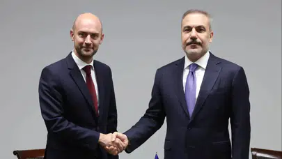 Hakan Fidan, Fransa Dışişleri Bakanı Barrot ile görüştü