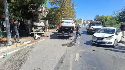Sancaktepe'de beton pompa aracı karşı şeride geçti: 3 araca çarptı, 5 yaralı