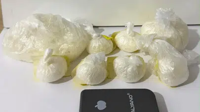 Bandırma'da dur ihtarına uymayan motosikletli kaçtı : Üzerinden 153,57 gram metamfetamin çıktı