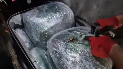 Şanlıurfa'da yolcu otobüsünde 17 kilo uyuşturucu ele geçirildi
