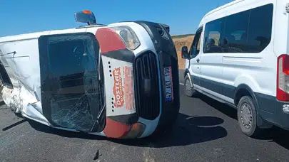 Öğrenci servisi devrildi: 13 yaralı
