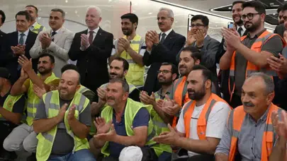 Bakan Uraloğlu duyurdu : Ulaşımda rekorlar kırıldı