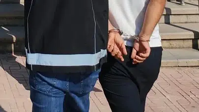 Adıyaman'da tartışan çifti ayırmak istedi, bıçaklı saldırıya uğradı : Zanlı tutuklandı