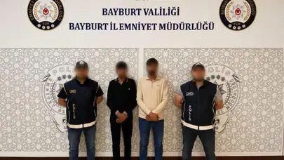 Bayburt’ta sahte belge kullanan 2 düzensiz göçmen yakalandı