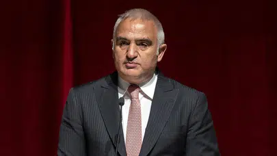 Bakan Ersoy'dan Antalya'daki yangınlara ilişkin açıklama