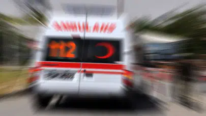 Adapazarı'nda otomobil kontrolden çıktı : 36 yaşındaki sürücü hayatını kaybetti