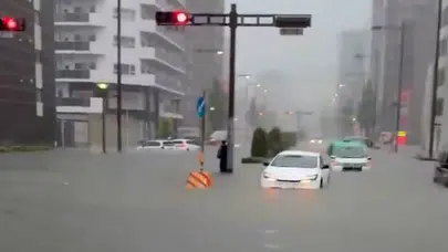 Japonya’da şiddetli yağış faciası : Ölü ve yaralılar var