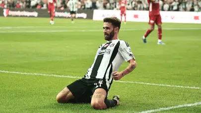 Rafa Silva kimdir ve futbol kariyerinde hangi önemli başarılara imza atmıştır?