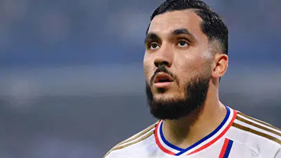 Rayan Cherki kimdir, kaç yaşında ve hangi mevkide oynuyor?