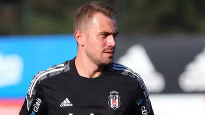 Mert Günok kimdir? Fenerbahçe ile anlaşma sağladı!