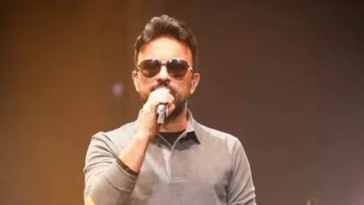 Tarkan, Hayranıyla Yaşadığı Eğlenceli Diyalogla Gündem Oldu
