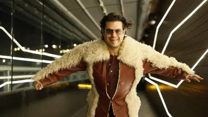 A.B.İ. dizisinin yönetmeni Cem Karcı kimdir ve kariyeri nasıldır?