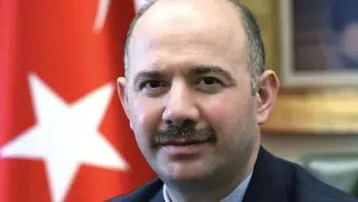 Osmaniye Valisi Mehmet Fatih Serdengeçti Kimdir ve Hangi Görevlerde Bulundu?