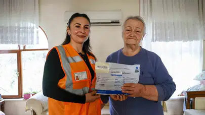 Antalya'da 77 Yaşındaki Hacer Koca'nın Unuttuğu Cüzdan Nasıl Bulundu ve Teslim Edildi?