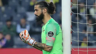 Göztepe, 20 Yaşındaki Kaleci Mehmet Şamil Öztürk'ü Transfer Etti Mi?