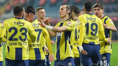 Fenerbahçe ile Samsunspor Süper Kupa Yarı Final Maçı Ne Zaman ve Hangi Kanalda Yayınlanacak?