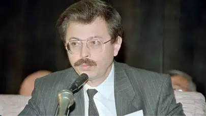 Adnan Kahveci kimdir ve hayatı boyunca neler yaşadı?