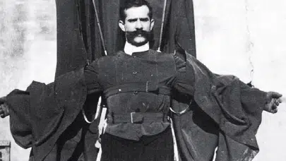 Franz Reichelt'in Uçan Terzi Deneyi Neden Trajik Bir Şekilde Sonuçlandı?