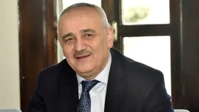 Yusuf Özgün kimdir ve kariyerinde hangi önemli adımları atmıştır?