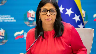 Delcy Rodriguez Kimdir ve Venezuela'da Maduro Sonrası Dönemde Ne Rol Oynuyor?