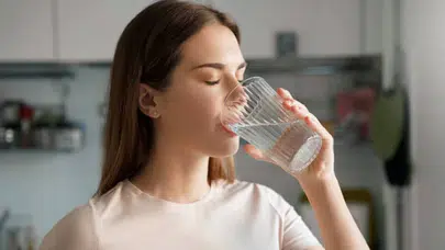 Uzmanlardan önemli uyarı: Yaşınıza göre günlük su ihtiyacınız ne kadar olmalı?