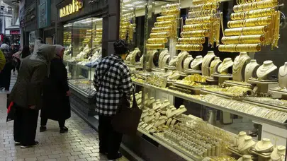 İslam Memiş’ten 2026 Yılına Sert Giriş: Savaş Fiyatlanıyor Mu?