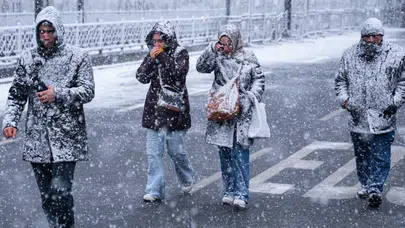 İstanbul'a Kar Geliyor Mu? Meteoroloji Uzmanı Orhan Şen Tarih Verdi